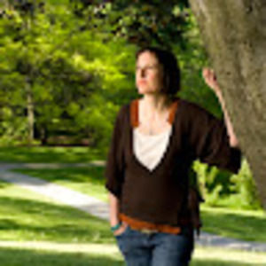 Meet your Posher, Lara